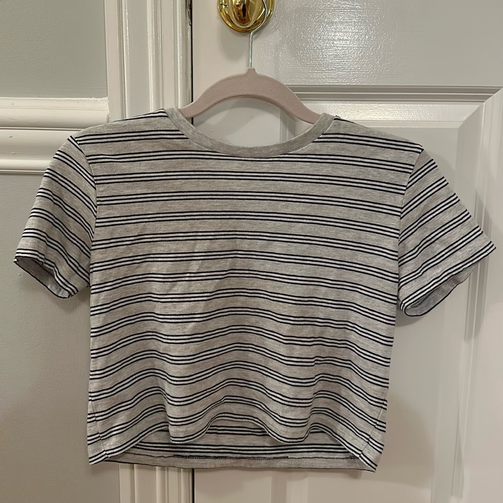 brandy melville crop top